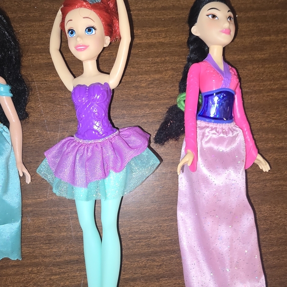 Princess Dolls Set - Assorted Colors - Picture 3 of 3